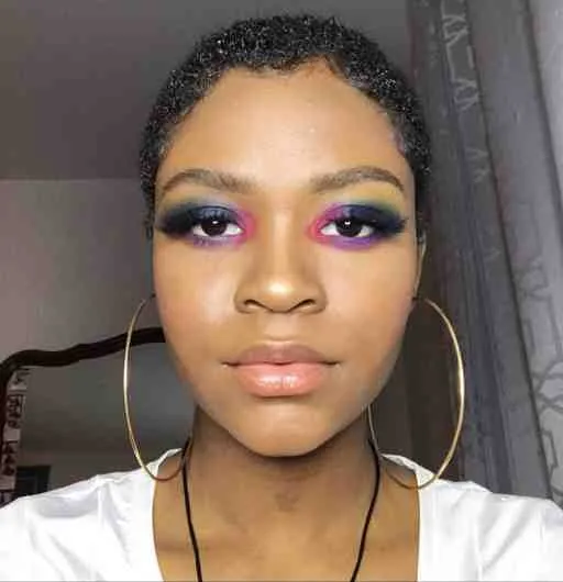 Cassandra, 23 ans