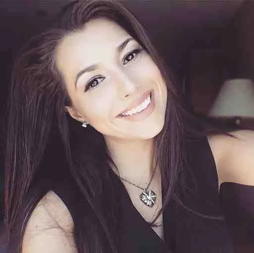 Charlotte, 32 ans