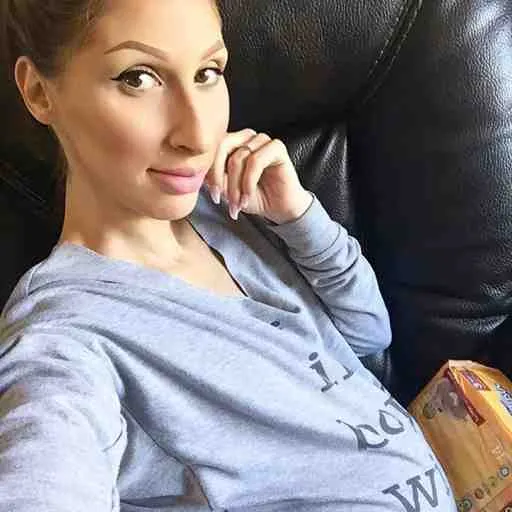Alice, 27 ans
