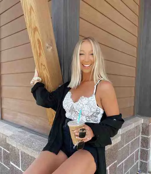 Alice, 30 ans