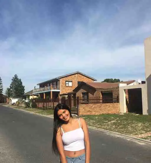 Julie, 24 ans