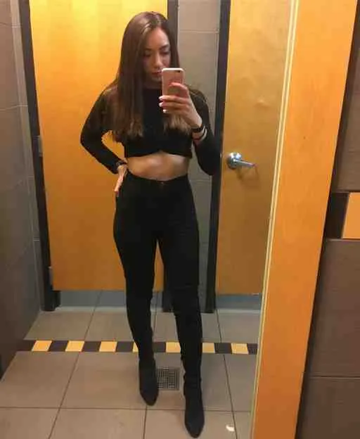 Clara, 23 ans