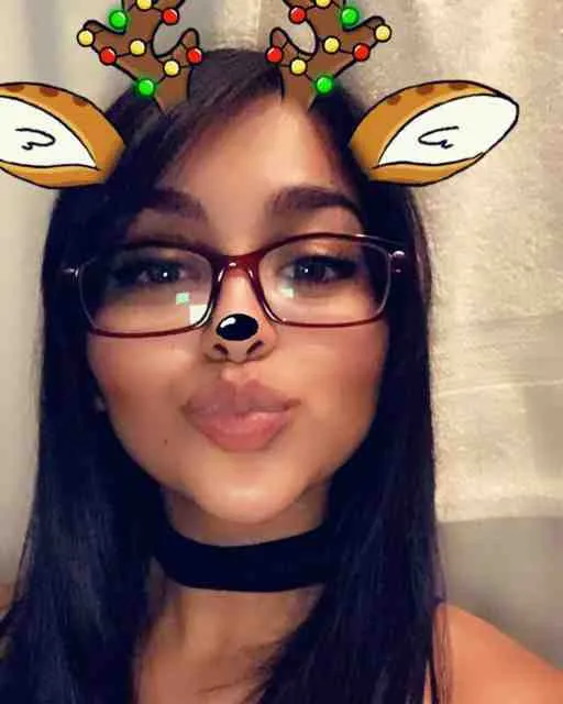 Inès, 24 ans