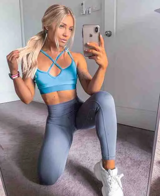 Clara, 23 ans