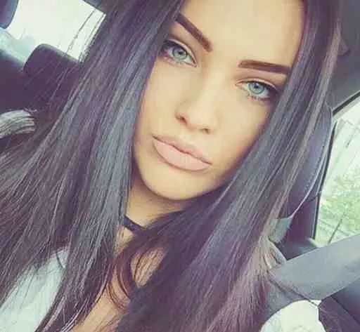 Laura, 34 ans