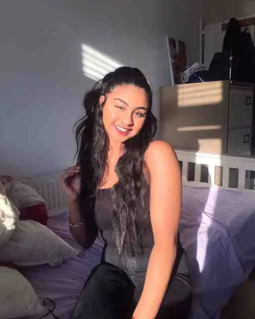 Cassandra, 23 ans