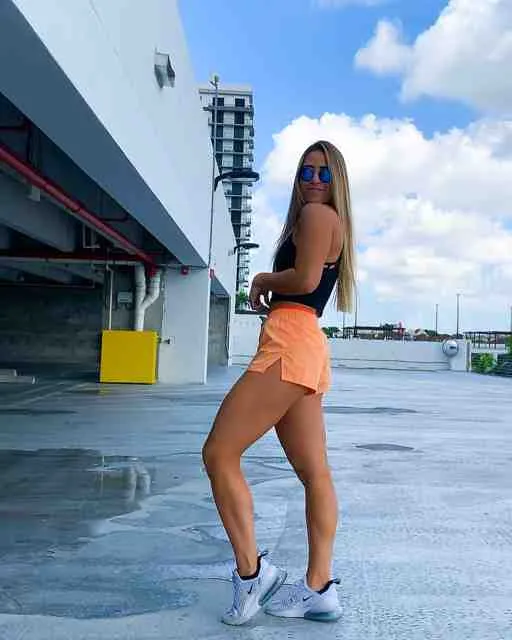 Céline, 25 ans